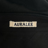 [3] AURALEE LIGHT WOOL MAX GABARDINE TWO-TUCK SLACKS BLACK